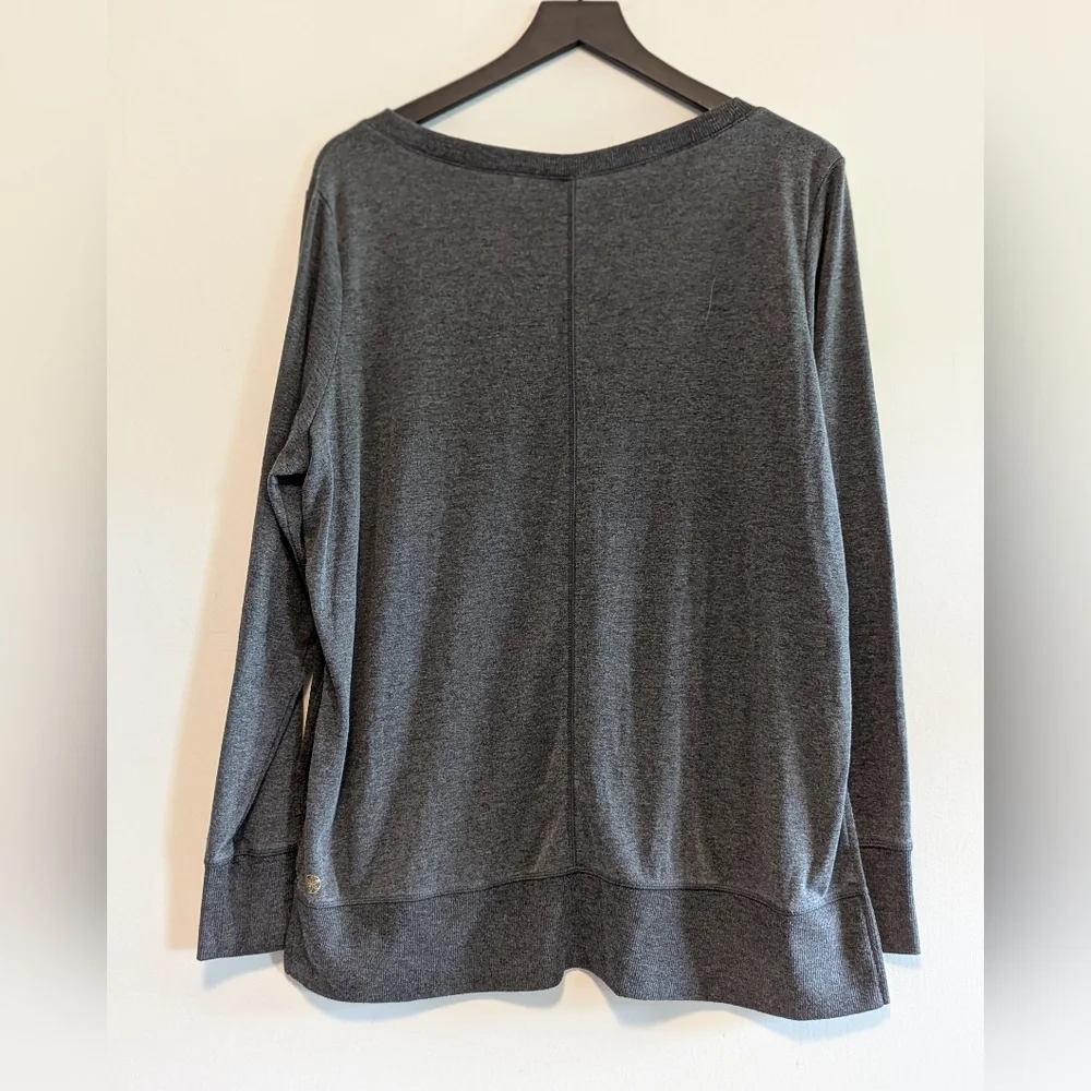 GAIAM Gray Mandala Print Women's Top Shirt Soft Comfy XL  Great Used Cond Yoga - Picture 4 of 5